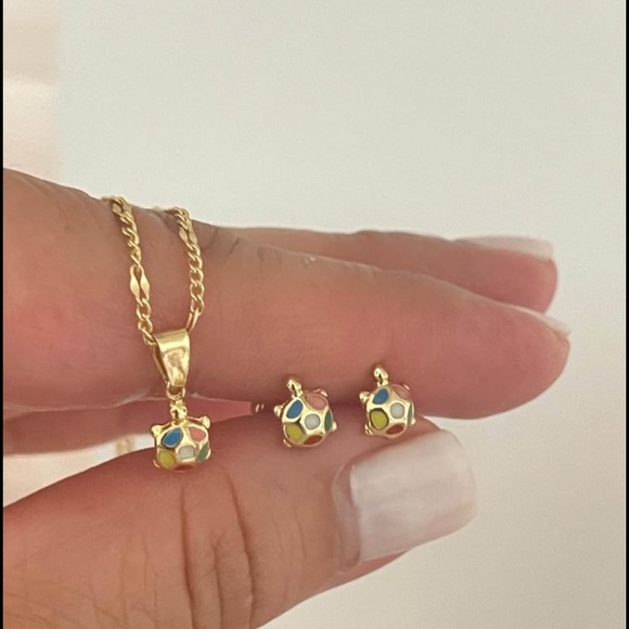 18k Gold Filled Turtle Children Earrings & Necklace - Picture 2 of 7